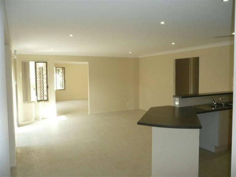 12 Manning Circuit, Pacific Pines QLD 4211