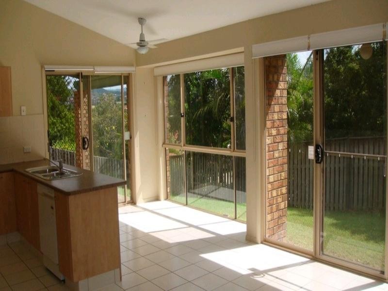 11 Austral Crescent, Pacific Pines QLD 4211