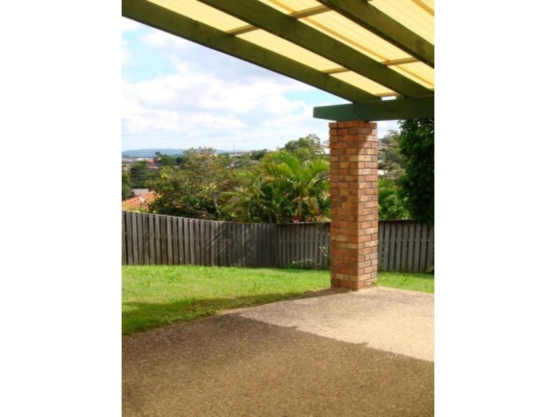 11 Austral Crescent, Pacific Pines QLD 4211