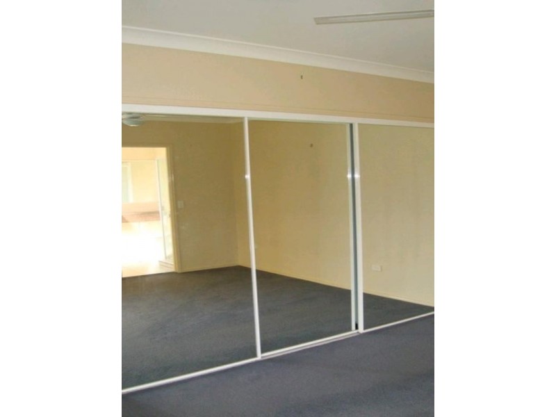 11 Austral Crescent, Pacific Pines QLD 4211