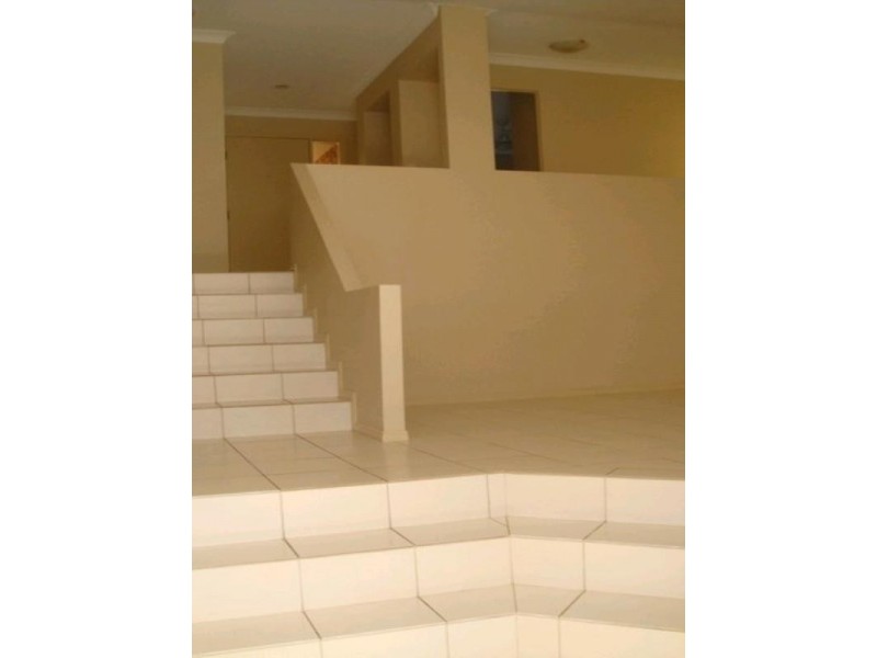 11 Austral Crescent, Pacific Pines QLD 4211