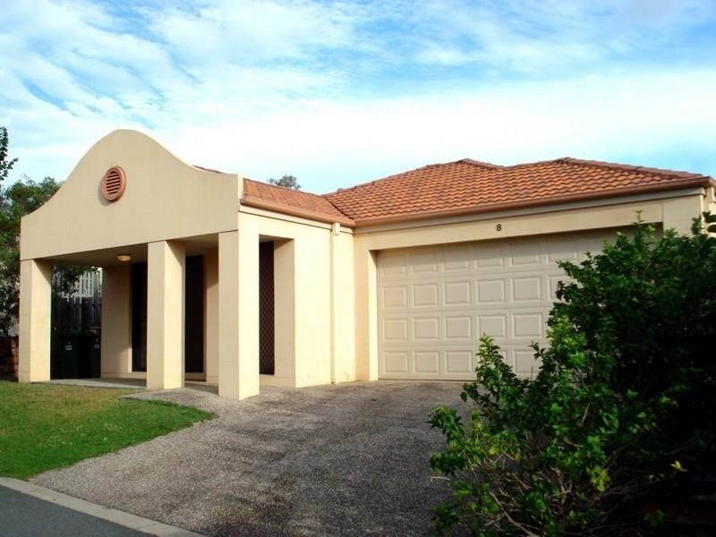 8/1 Studio Drive, Pacific Pines QLD 4211