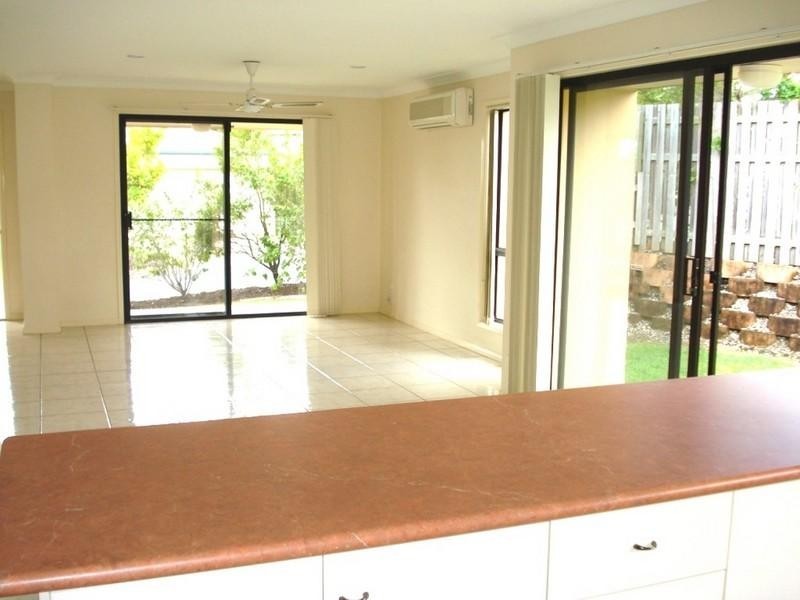 8/1 Studio Drive, Pacific Pines QLD 4211