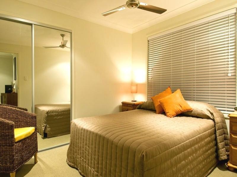 1 James Place, Maudsland QLD 4210