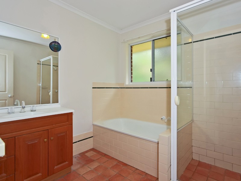 15 Highridge Road, Gaven QLD 4211