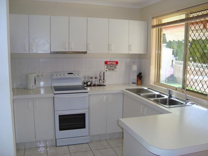 17 Pinehill Drive, Oxenford QLD 4210