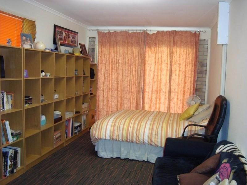 17 Pinehill Drive, Oxenford QLD 4210