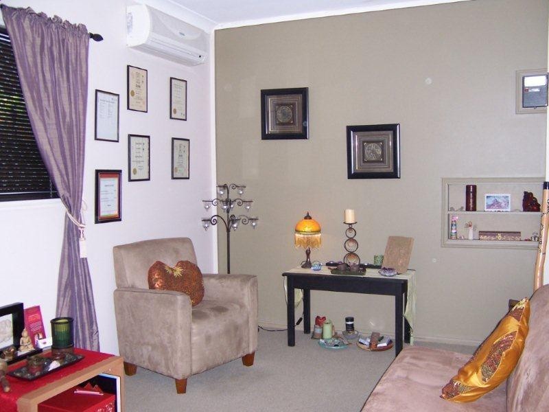 6 Nauru Place, Pacific Pines QLD 4211