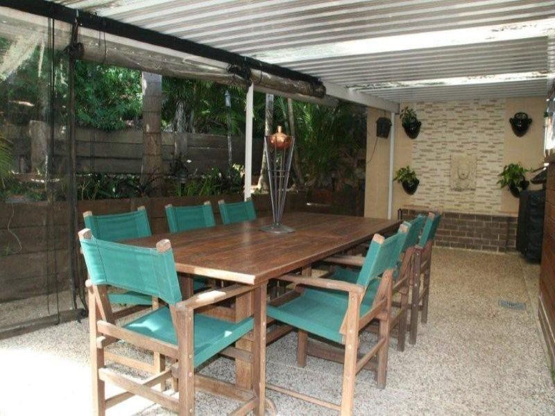 6 Nauru Place, Pacific Pines QLD 4211