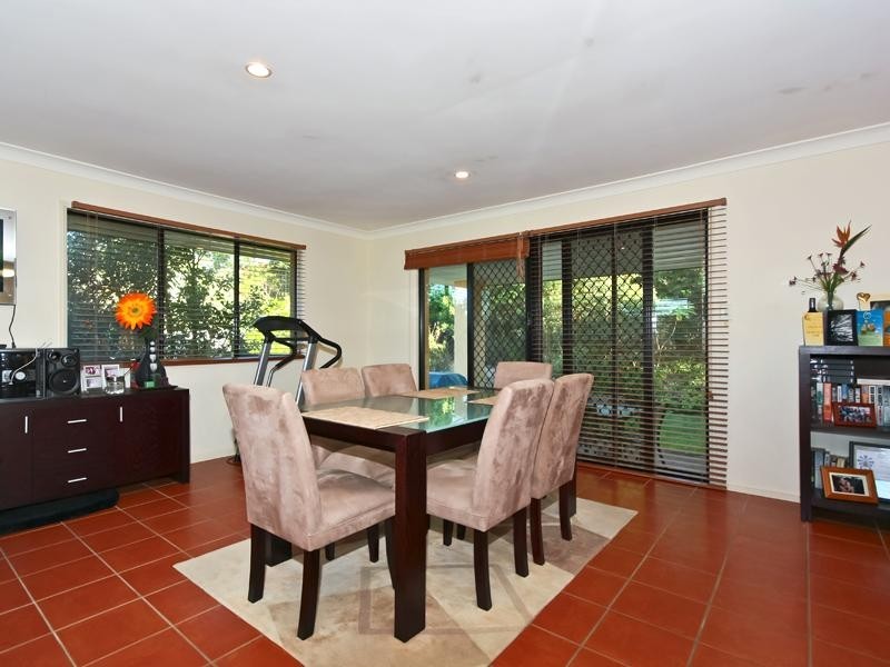 8 McCrae Court, Maudsland QLD 4210