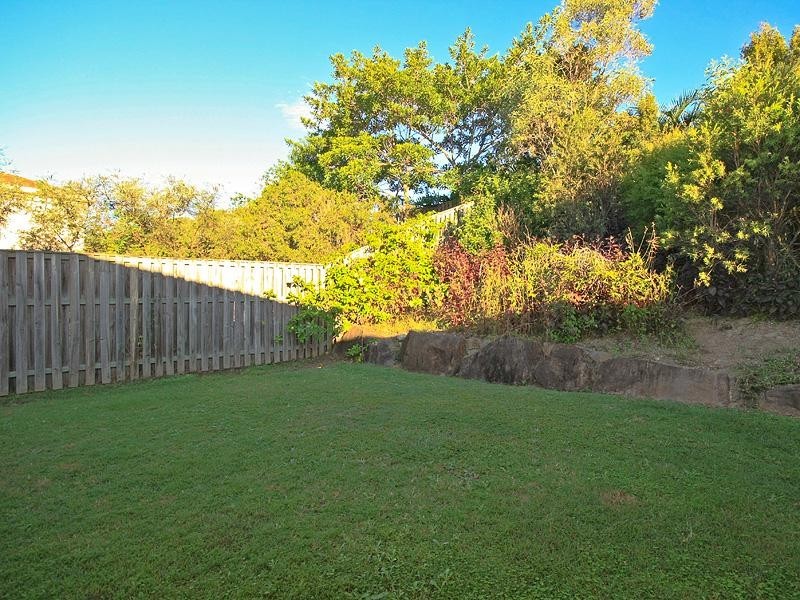 8 McCrae Court, Maudsland QLD 4210