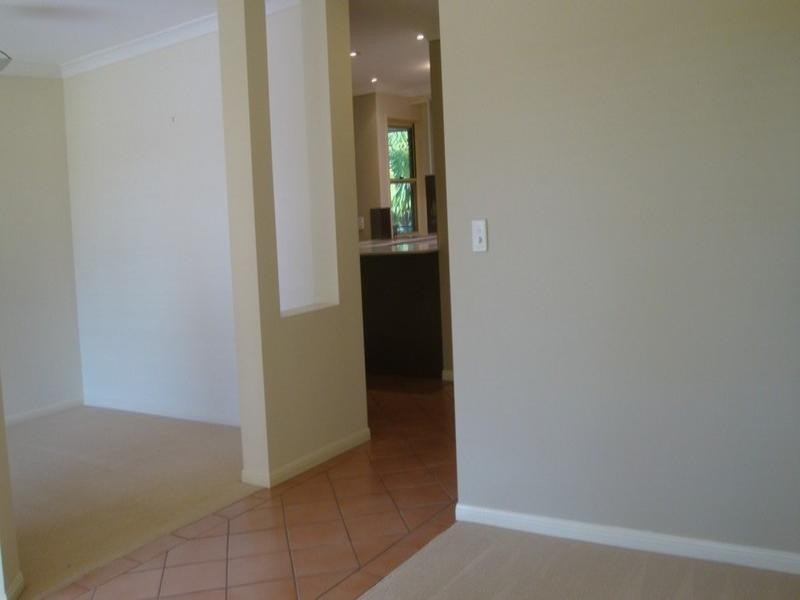 9 Gambier Crescent, Pacific Pines QLD 4211