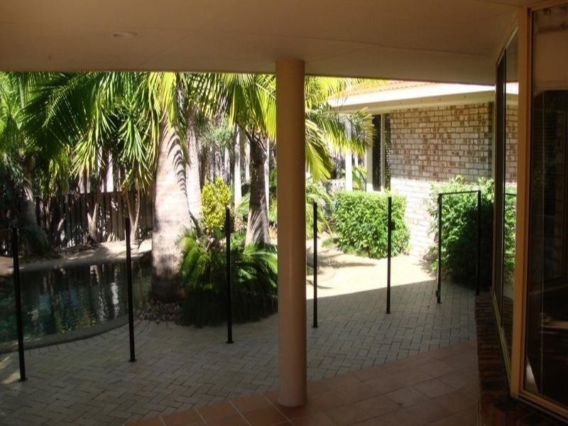 9 Gambier Crescent, Pacific Pines QLD 4211