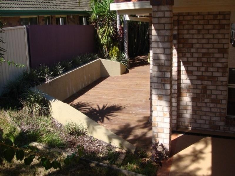 9 Gambier Crescent, Pacific Pines QLD 4211