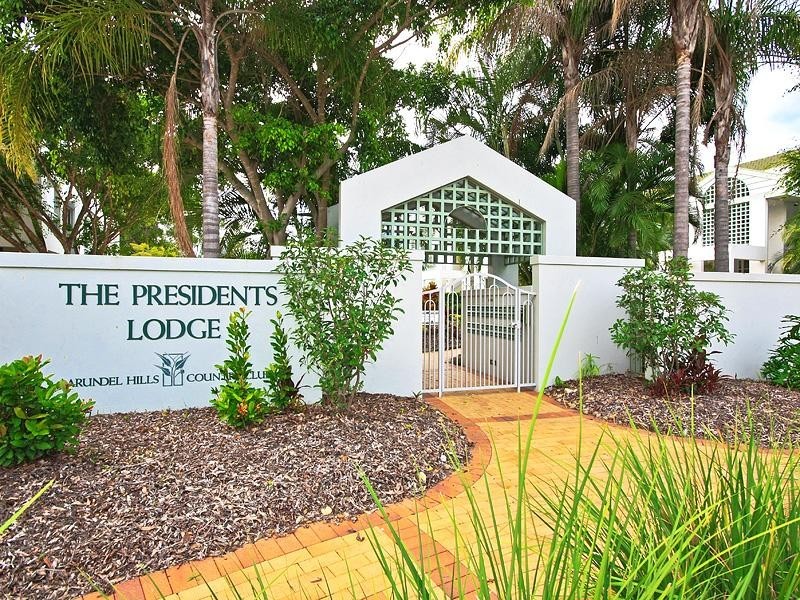 24/76 Chichester Drive, Arundel QLD 4214
