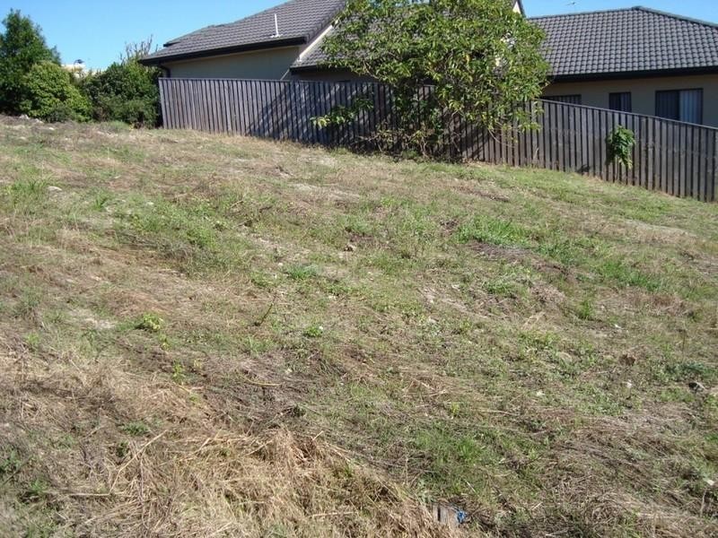 11 Ainslie Street, Pacific Pines QLD 4211
