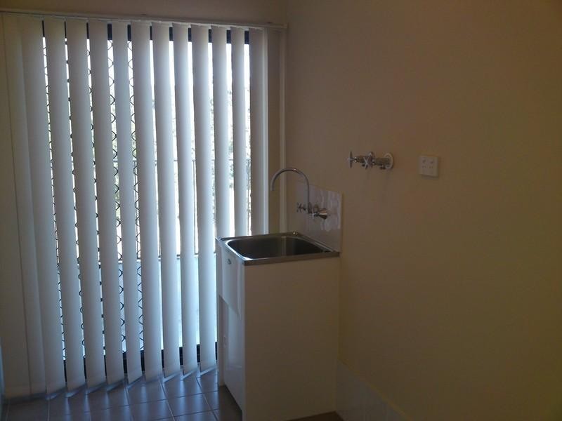 10 McAuley Parade, Pacific Pines QLD 4211