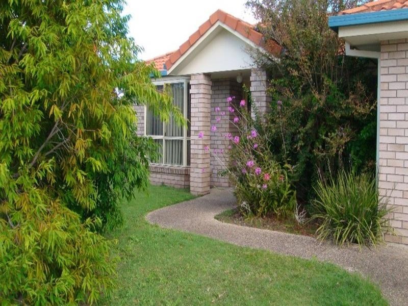 10 Matzia Avenue, Pacific Pines QLD 4211