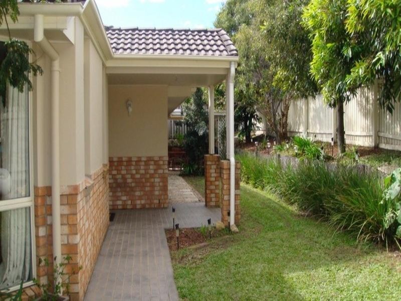 1 Priddeys Road, Robina QLD 4226