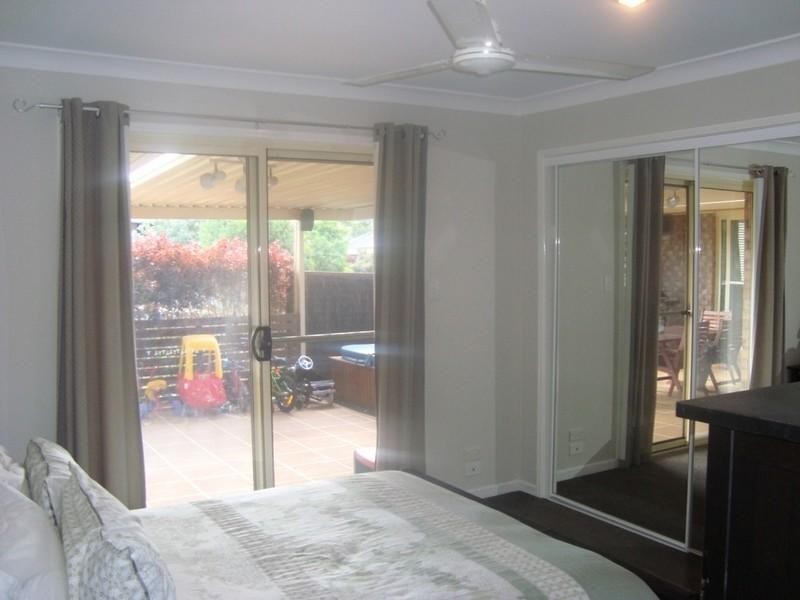 15 Maui Crescent, Oxenford QLD 4210