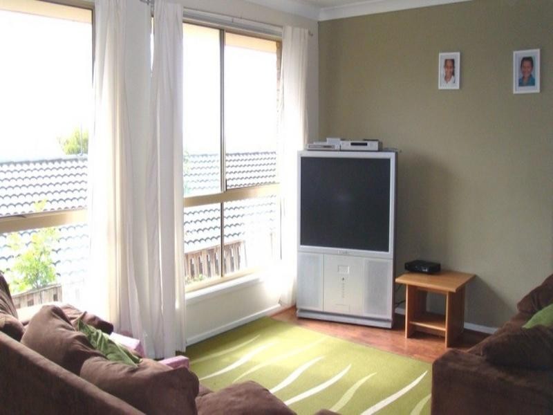 7 Windward Rise, Pacific Pines QLD 4211