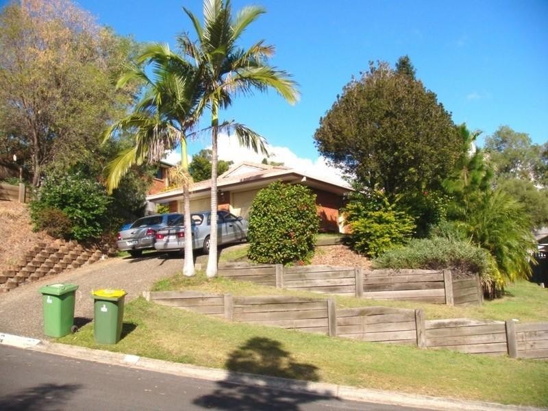 3 Malita Place, Pacific Pines QLD 4211