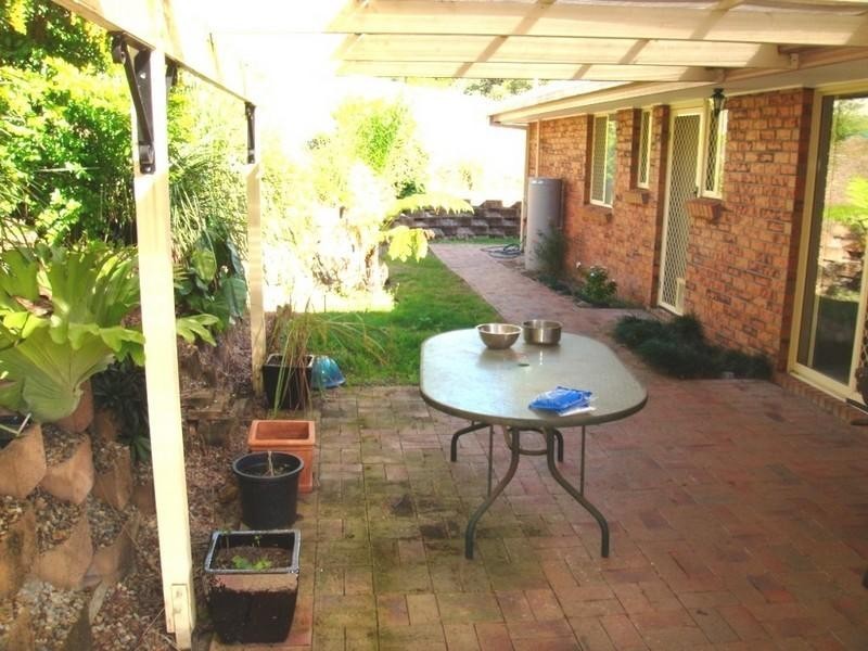 3 Malita Place, Pacific Pines QLD 4211