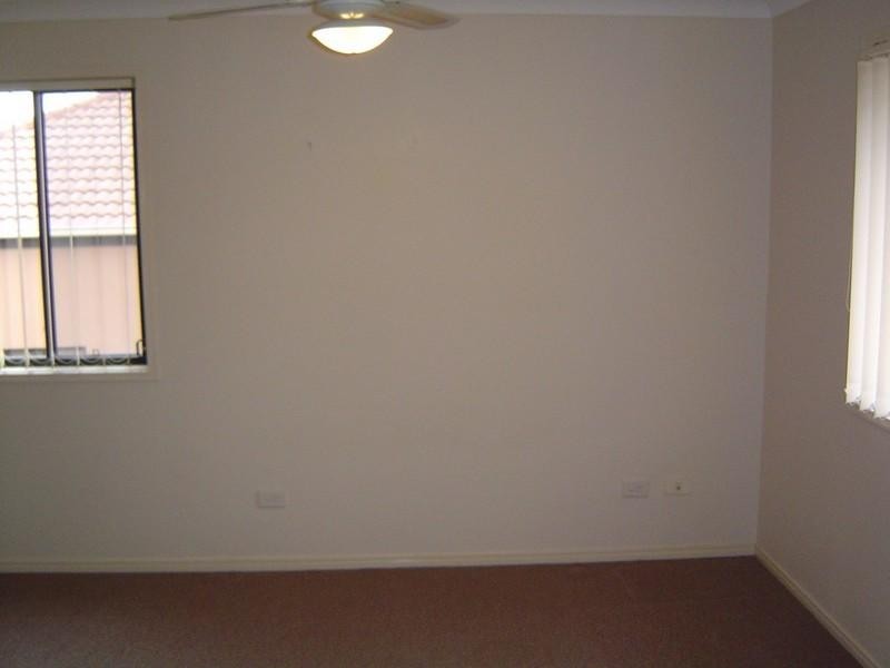28/13 Hervey Street, Pacific Pines QLD 4211