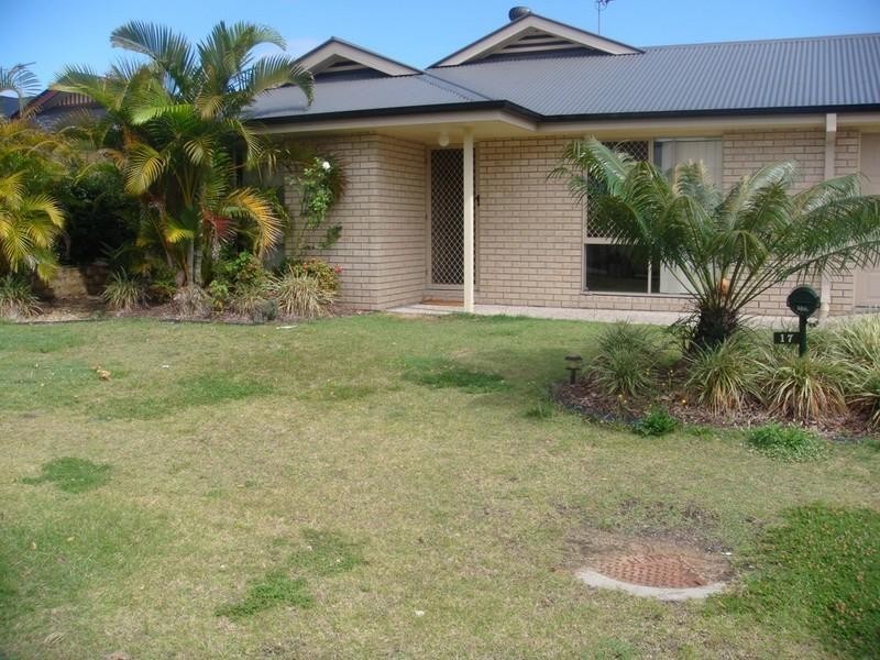 17 Sheffield Court, Pacific Pines QLD 4211