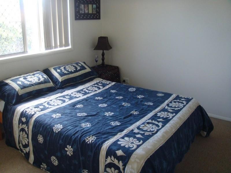 17 Sheffield Court, Pacific Pines QLD 4211