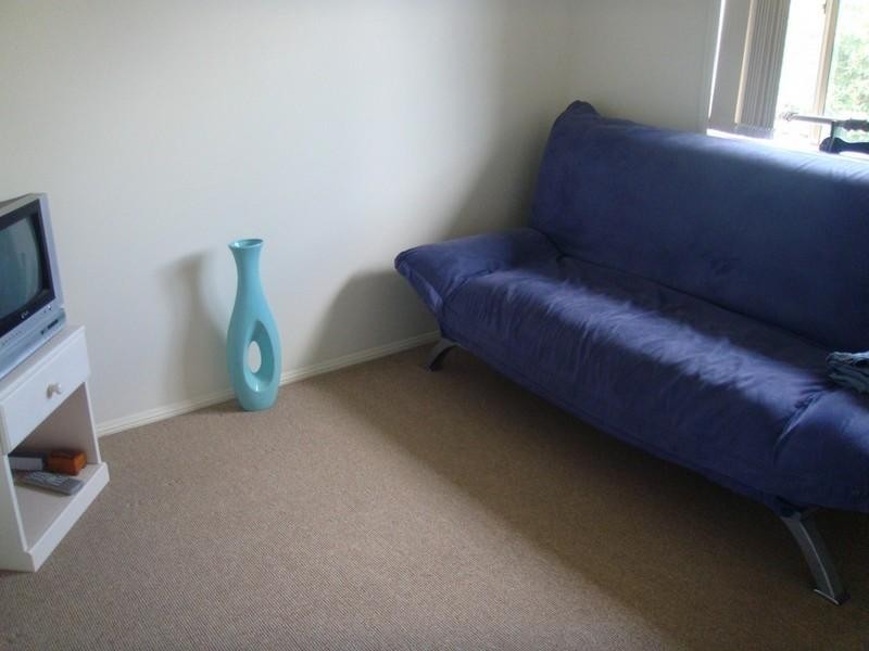 17 Sheffield Court, Pacific Pines QLD 4211