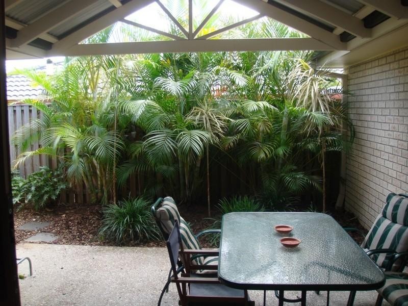 17 Sheffield Court, Pacific Pines QLD 4211