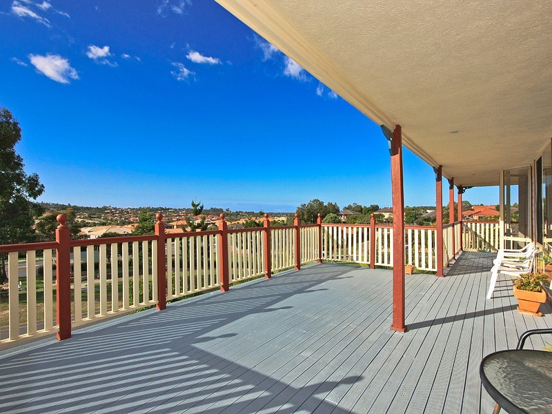 6 Duror Street, Pacific Pines QLD 4211