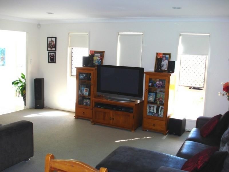 56 Codrington Circuit, Pacific Pines QLD 4211