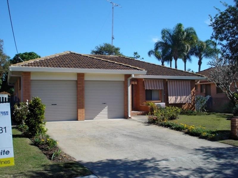 20 Alec Avenue, Mermaid Waters QLD 4218