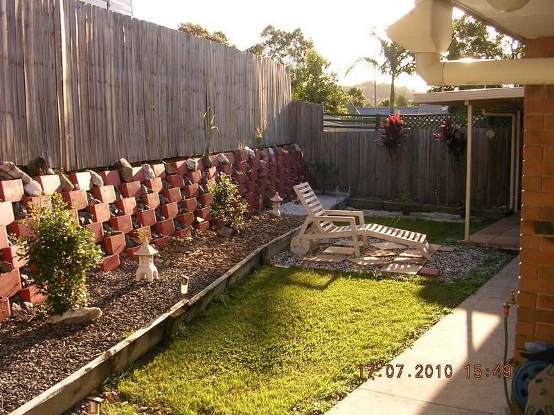 2/17 Chaplin Crescent, Oxenford QLD 4210