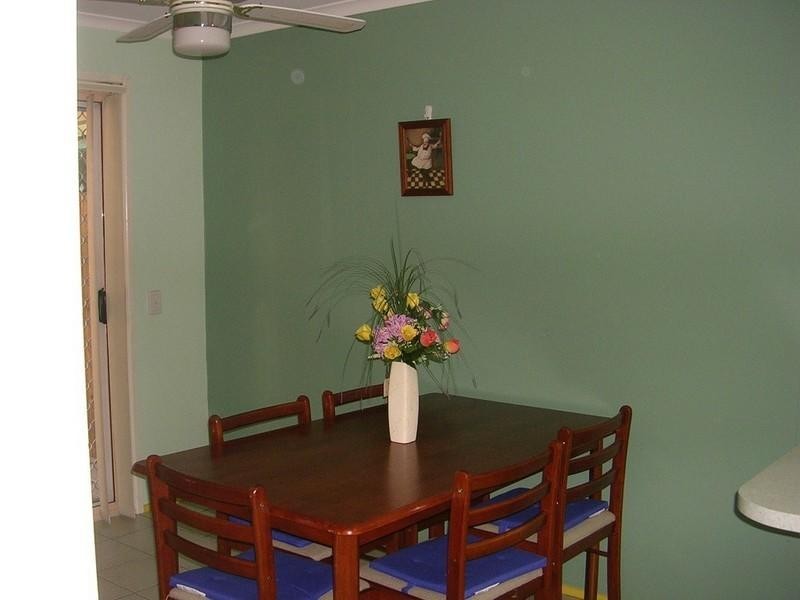 2/17 Chaplin Crescent, Oxenford QLD 4210