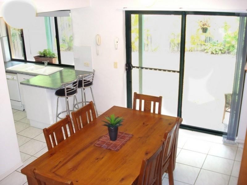 11/156 Greenacre Drive, Arundel QLD 4214