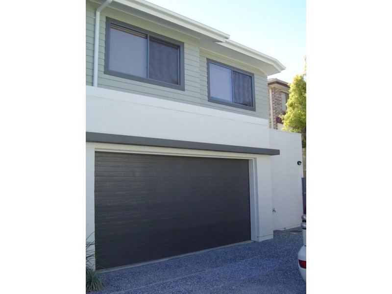 4/111 Pohlman Street, Southport QLD 4215