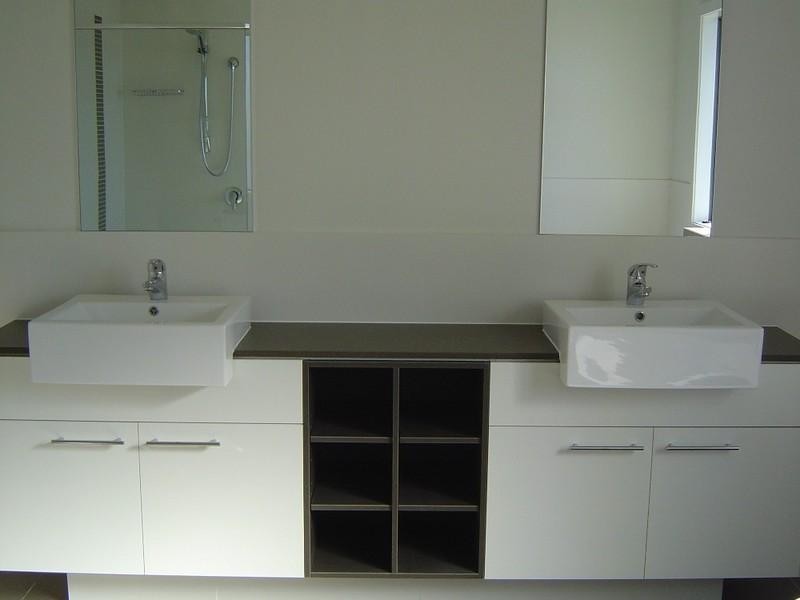 4/111 Pohlman Street, Southport QLD 4215