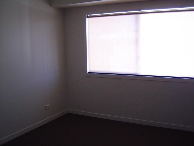 4/111 Pohlman Street, Southport QLD 4215