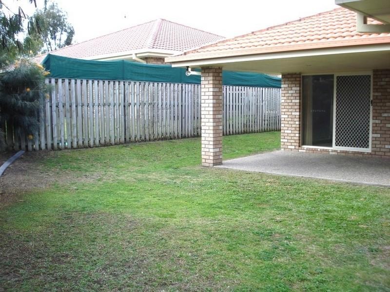 35 Murchinson Street, Pacific Pines QLD 4211