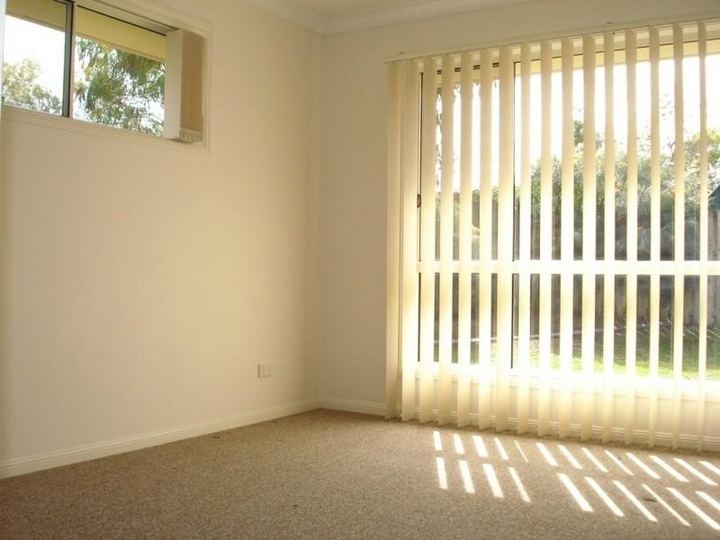 35 Murchinson Street, Pacific Pines QLD 4211