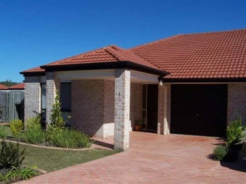 1/141 Pacific Pines Boulevard, Pacific Pines QLD 4211