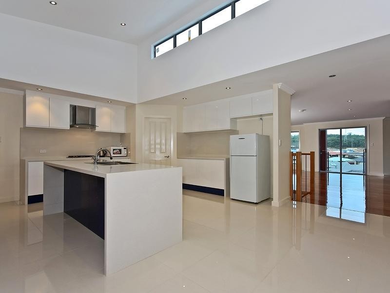 68 Diamantina Circuit, Pacific Pines QLD 4211