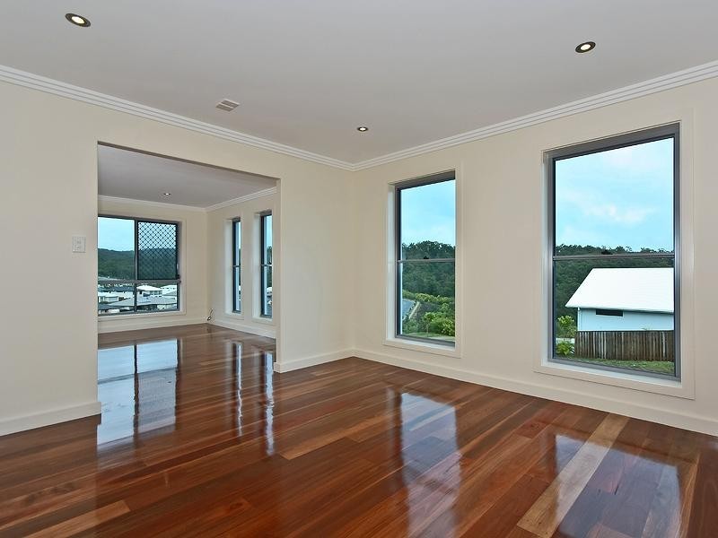 68 Diamantina Circuit, Pacific Pines QLD 4211