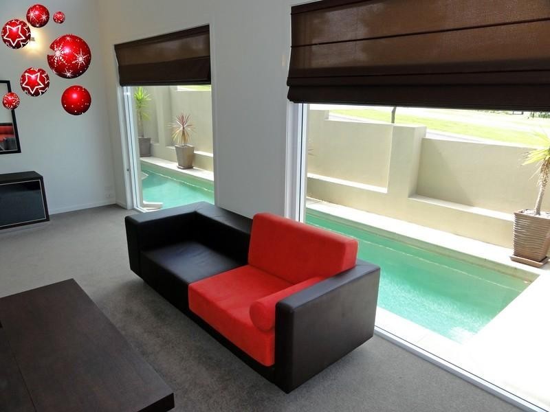 Pacific Pines QLD 4211