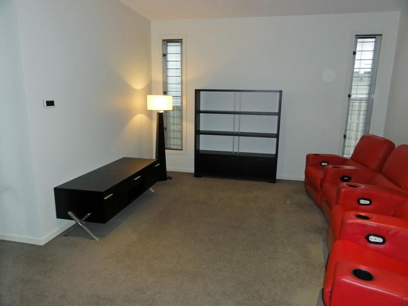 Pacific Pines QLD 4211