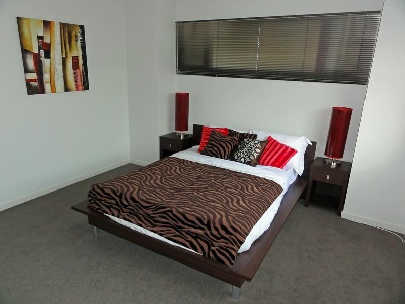 Pacific Pines QLD 4211