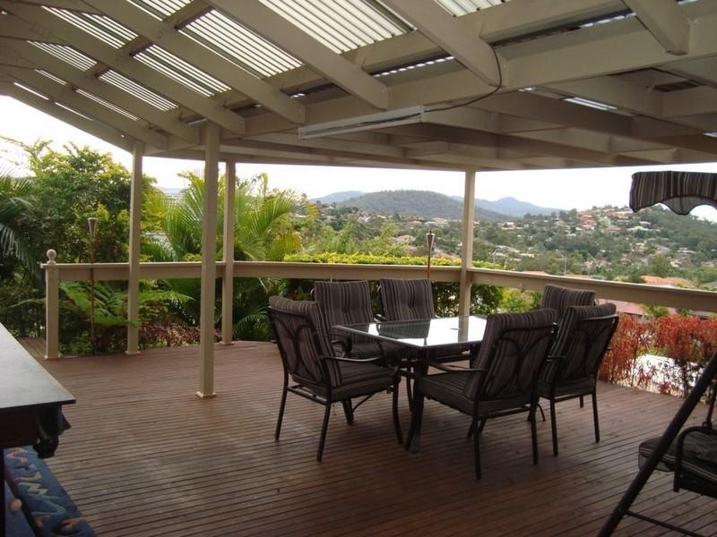 4 Temoe Rise, Pacific Pines QLD 4211